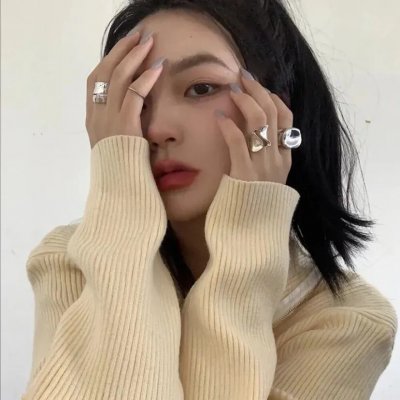 他的模样